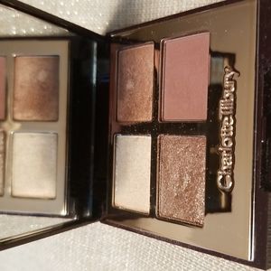 Charlotte Tilbury Exaggeryes Eyeshadow Palette